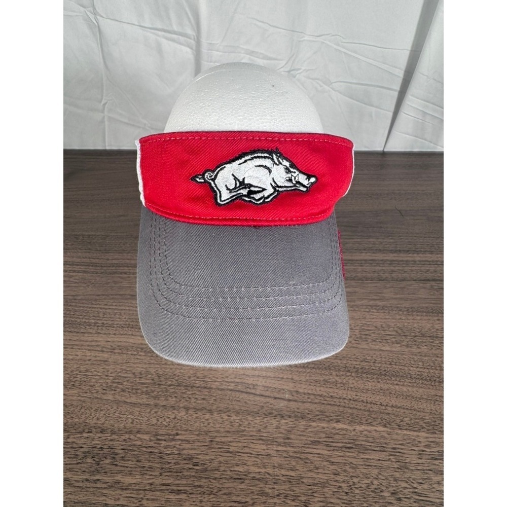 Arkansas Razorbacks Visor Cap Red‎ Gray Adjustable NCAA Captivating